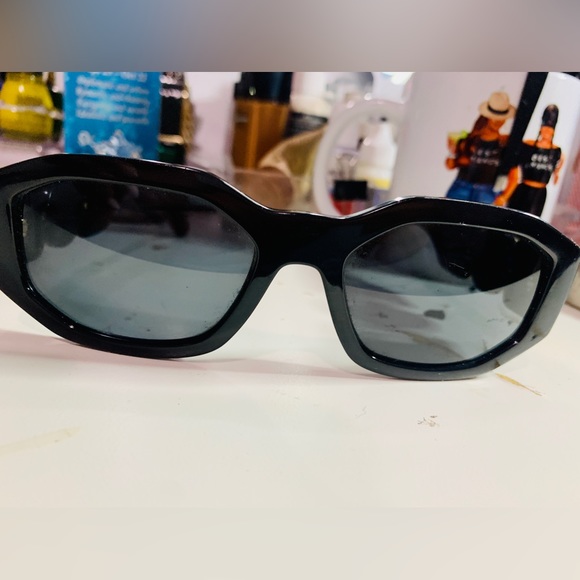 Versace Biggie Sunglasses - Picture 2 of 8